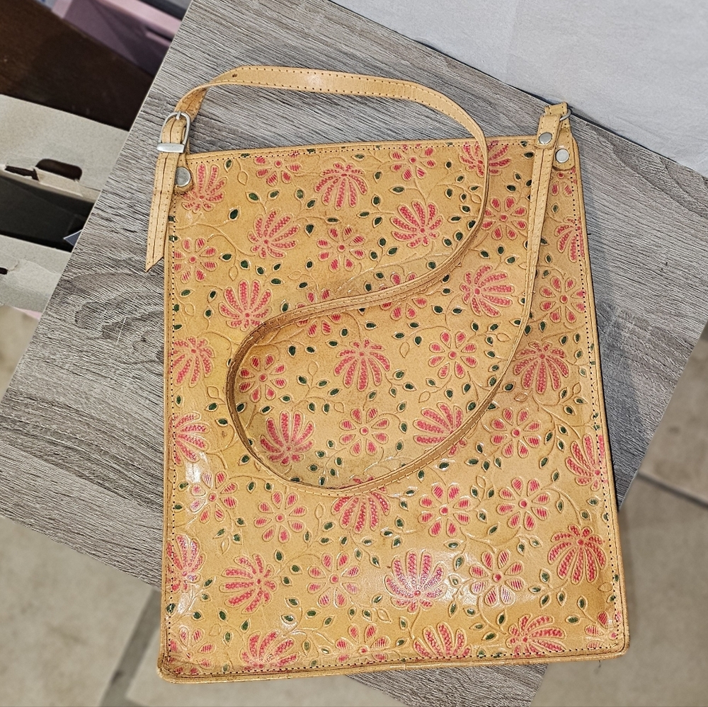 Rare Vintage Hand Tooled Floral Tan Shoulder Bag - Picture 2 of 11